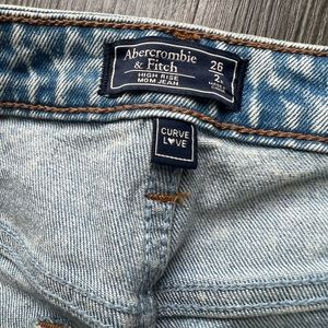 Abercrombie Curve Love High Rise Mom Jean